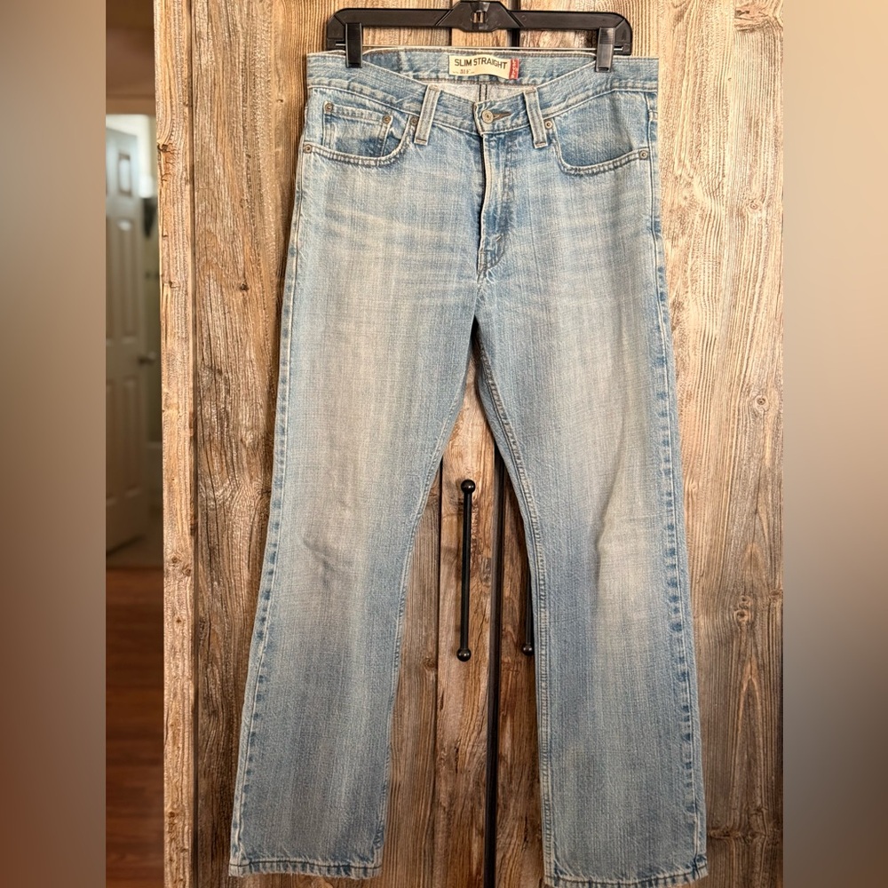 Levi's 514 Slim Straight Jeans - Light Blue